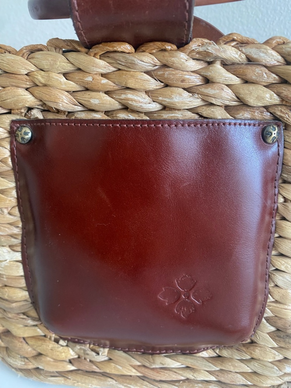 Patricia Nash Woven  Straw Floral Embroidered Crossbody Bag Brown Ring Handles - Picture 6 of 14